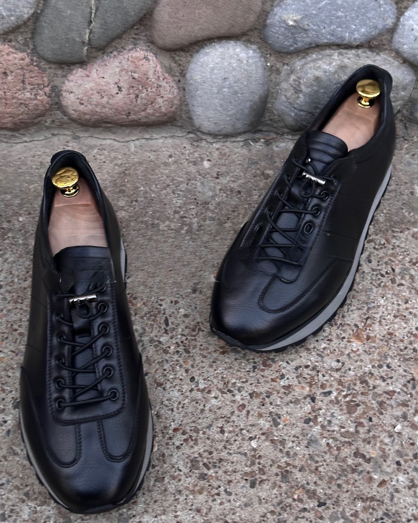 Men's black sneakers