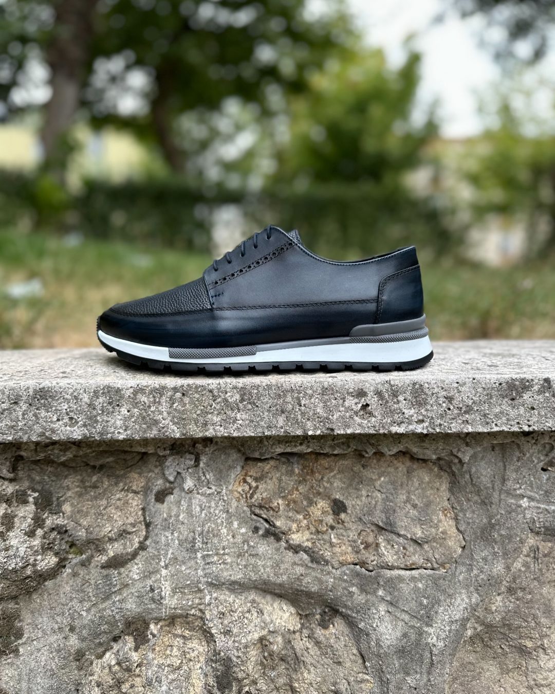Men's Cowhide Breathable Leather Shoes