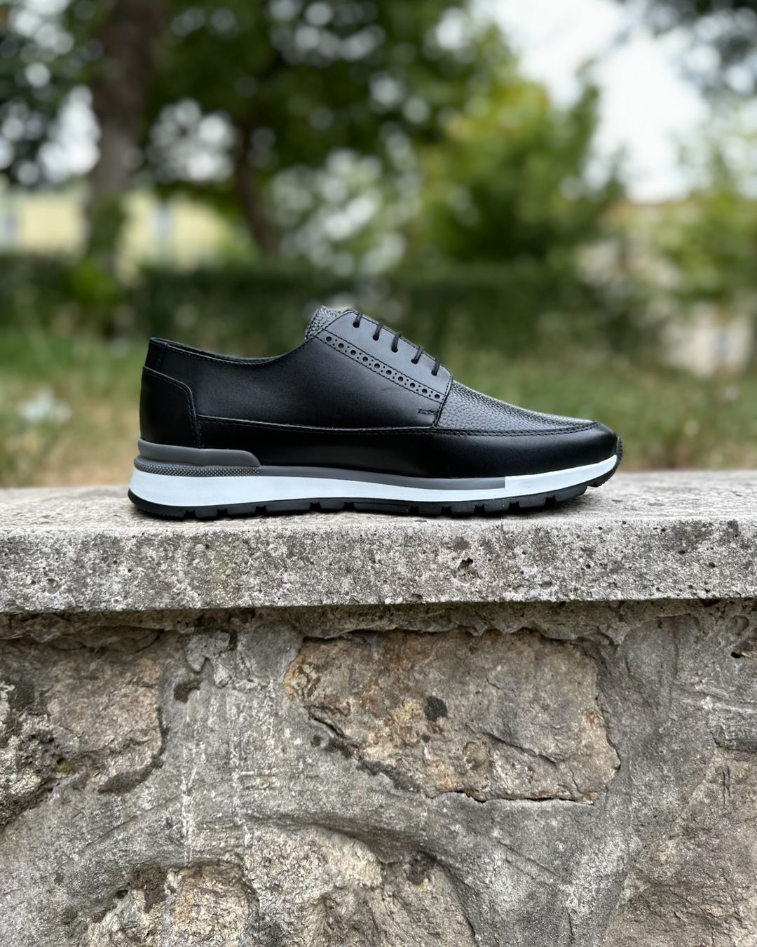 Men's Cowhide Breathable Leather Shoes