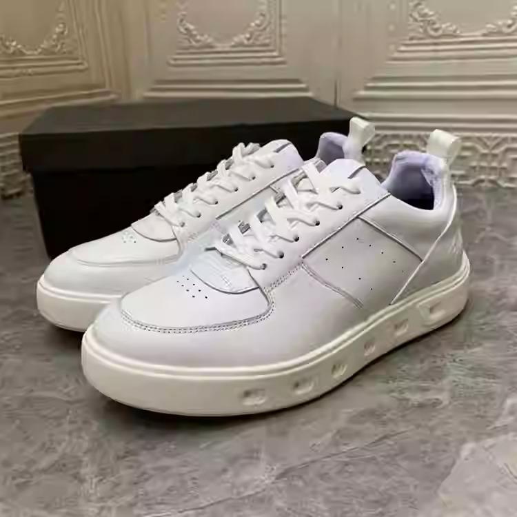 Anti-slip breathable leather men's sneakers