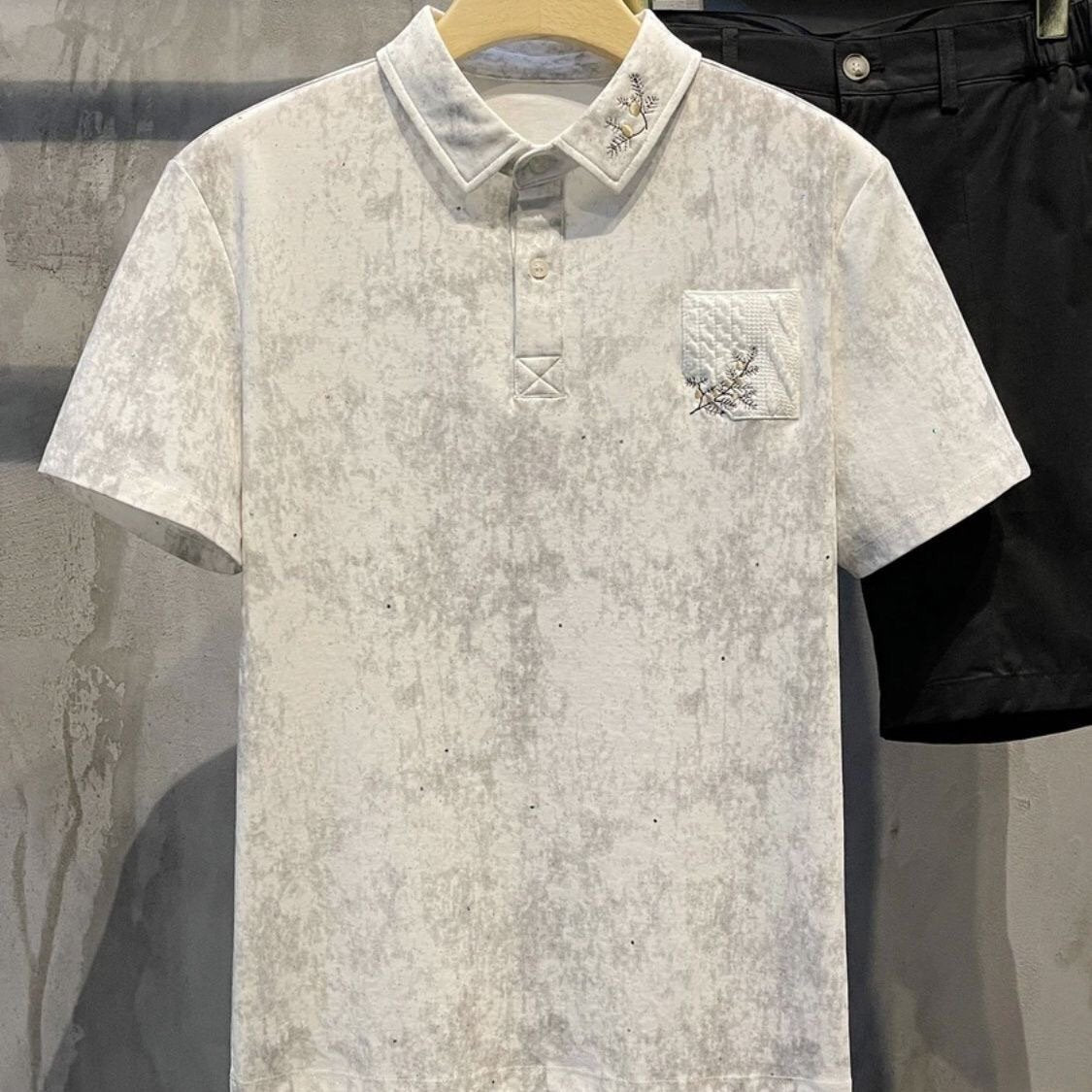 Men's POLO Shirt With Embroidered Lapel