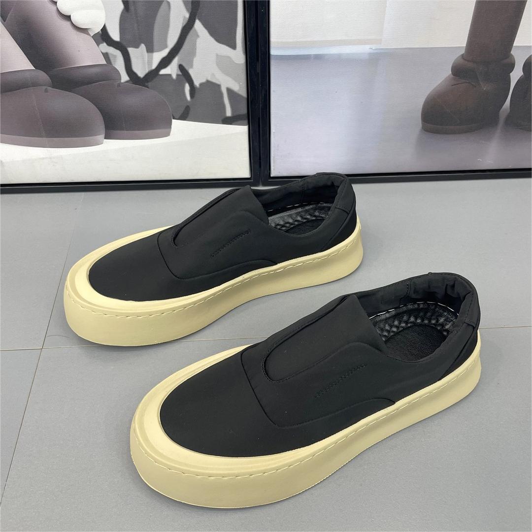 New Men's Breathable Slip-on Canvas Casual Shoes