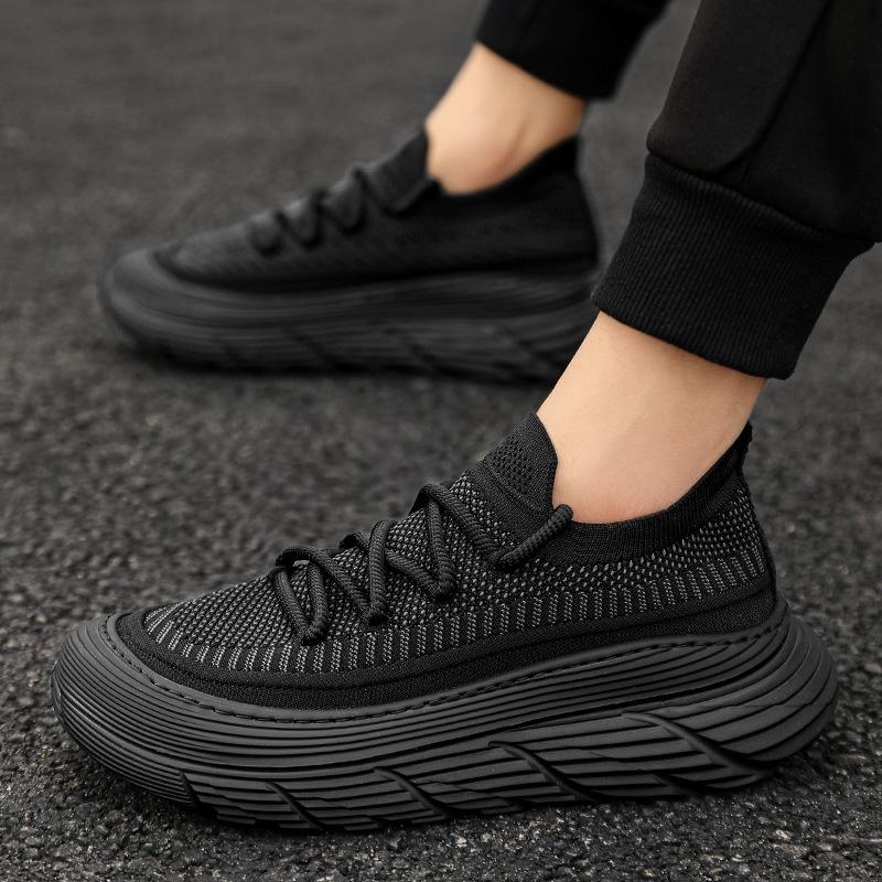 2024 Spring Men's Casual Shoes New Arrival Flying Woven All-Match Casual Simple Breathable Slip-on Sports Mesh Shoes Trendy